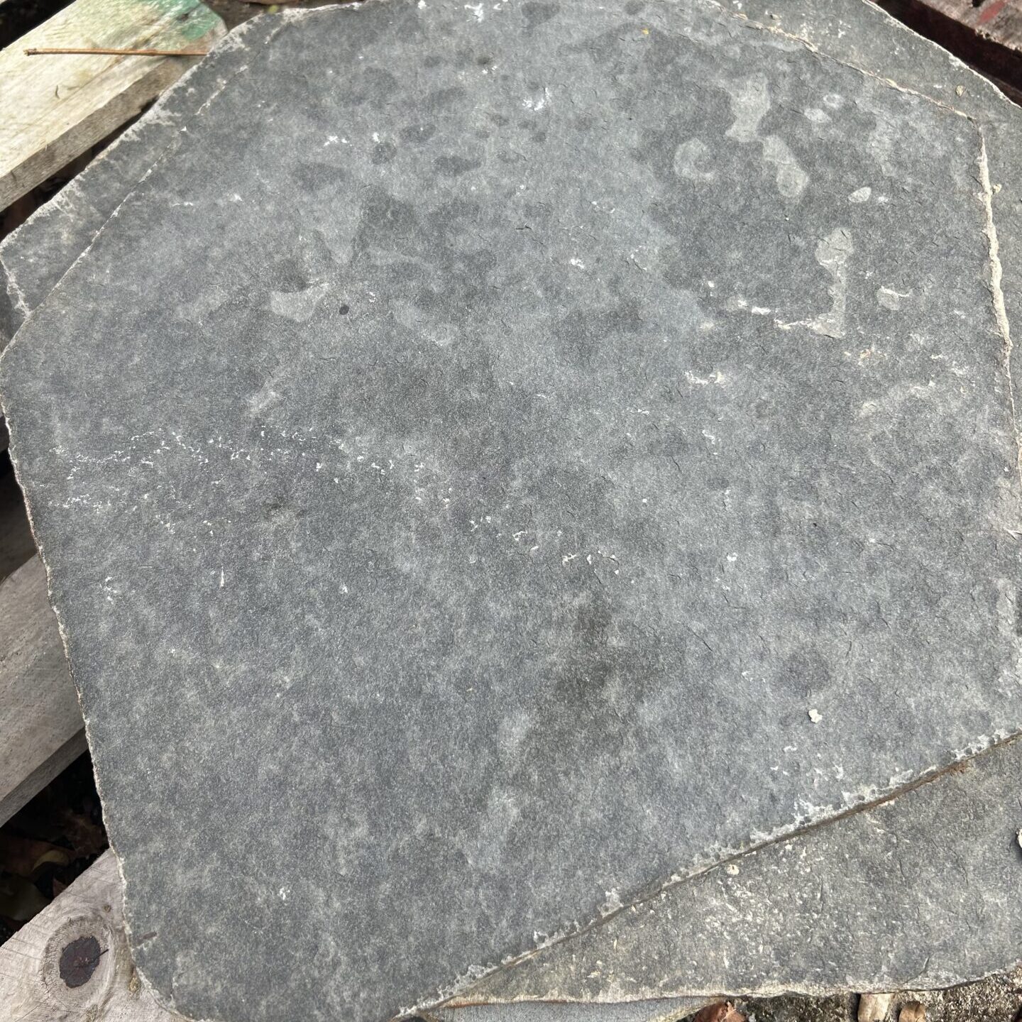 Basalt Flamed stepper