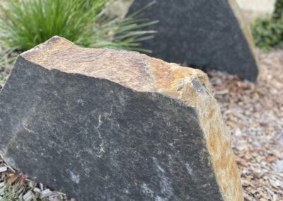 Basalt steps : 700 - 800m by 150mm high